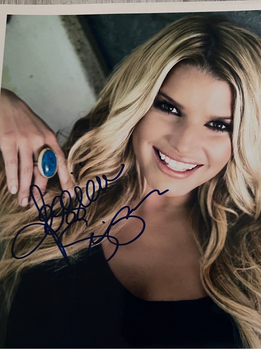 Jessica Simpson Signed 8x10 photo - Picture 5 of 5